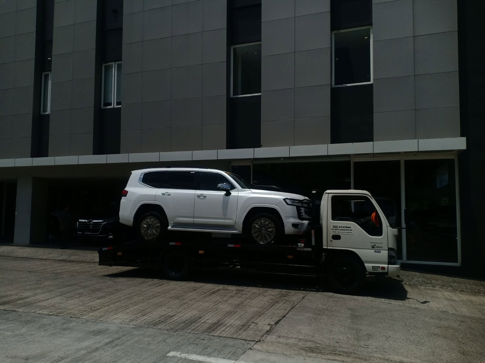 GAC Atatrak vehicle during a roadside response operation